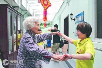 成都朗力 深耕社區(qū)智慧養(yǎng)老，探索本土化產業(yè)發(fā)展新路徑